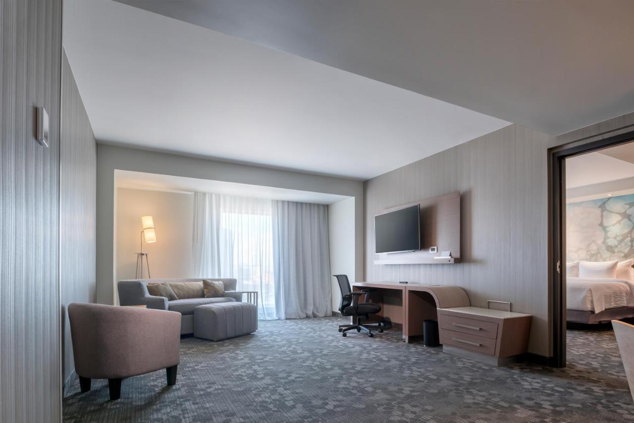 Courtyard By Marriott Ciudad Juarez Hotel Exterior photo